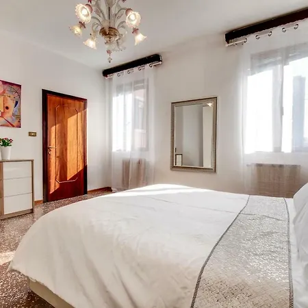 Ca Biennale * Venetië